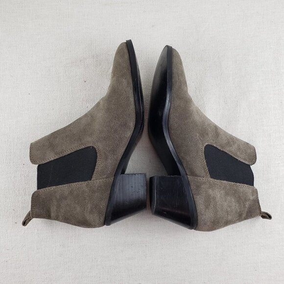 Marc Fisher Jayli Chelsea Booties Gray Suede Block Heel Womens Size 7.5 - Picture 2 of 11